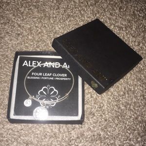 Alex and Ani clover used with box